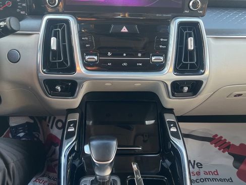 Used 2021 Kia Sorento SX image 14