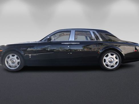 Used 2005 Rolls-Royce Phantom Sedan image 6
