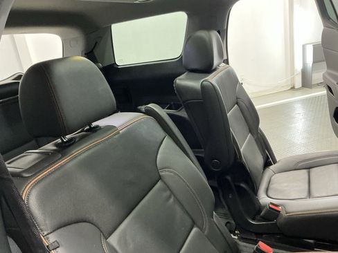 Used 2023 GMC Acadia AT4 w/ Technology Package image 37