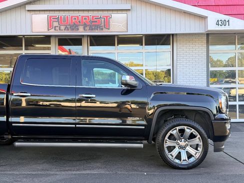 Used 2018 GMC Sierra 1500 Denali w/ Denali Ultimate Package AWD/4WD image 12