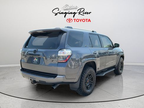 Used 2023 Toyota 4Runner SR5 Premium w/ Moonroof Package AWD/4WD image 7