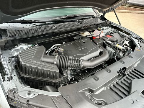 New 2025 Chevrolet Blazer LT w/ Convenience Package image 24