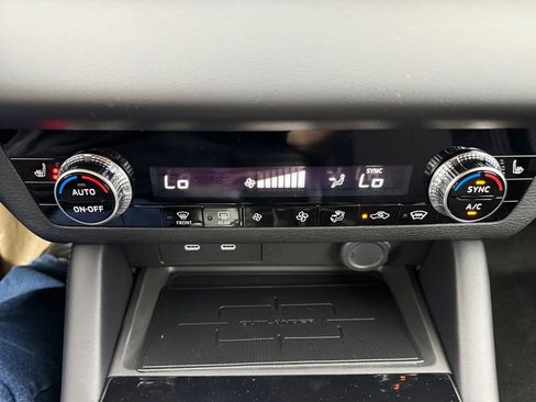 New 2026 Mitsubishi Outlander ES AWD/4WD image 32