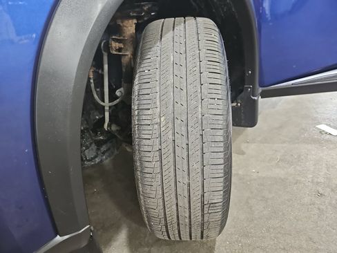 Used 2021 Nissan Rogue SV AWD/4WD image 38