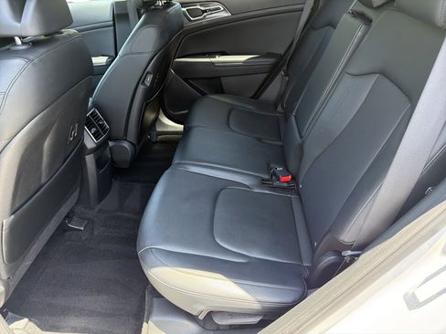 Used 2023 Kia Sportage SX FWD image 19