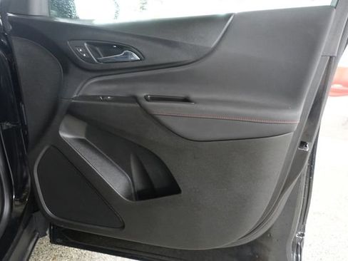 Used 2022 Chevrolet Equinox RS w/ LPO, Floor Liner Package image 24