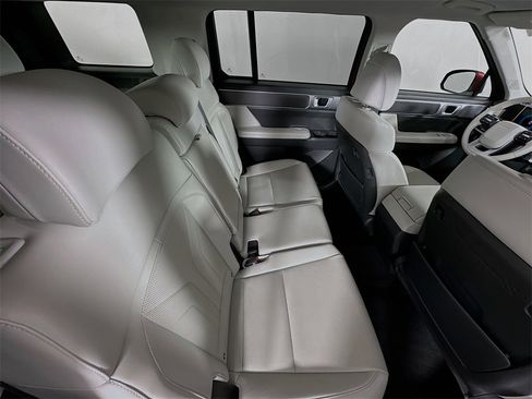 Used 2025 Hyundai Santa Fe SEL image 26