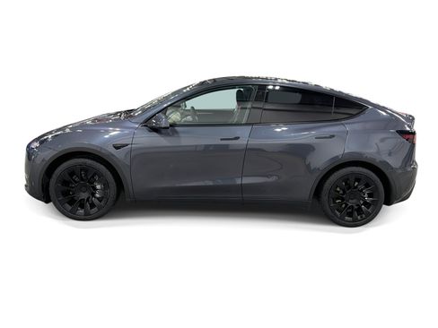 Certified 2023 Tesla Model Y Long Range AWD/4WD image 3