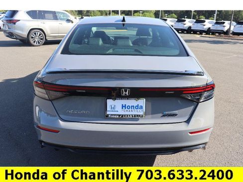 Used 2023 Honda Accord Sport image 6