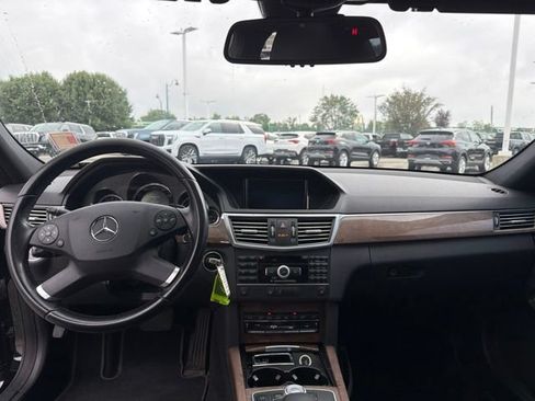 Used 2011 Mercedes-Benz E 350 4MATIC Sedan image 20