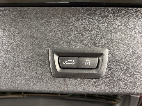 Used 2025 BMW X3 xDrive30i w/ Premium Package image 23