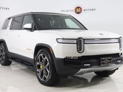 Used 2022 Rivian R1S Launch Edition image 27