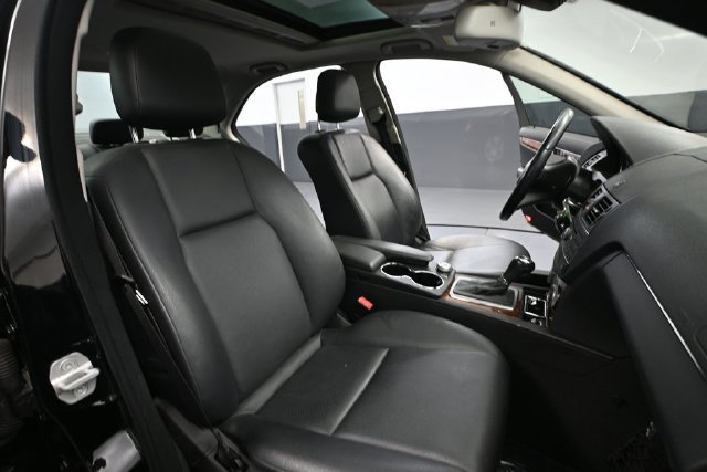 Used 2011 Mercedes-Benz C 300 4MATIC Sedan image 38