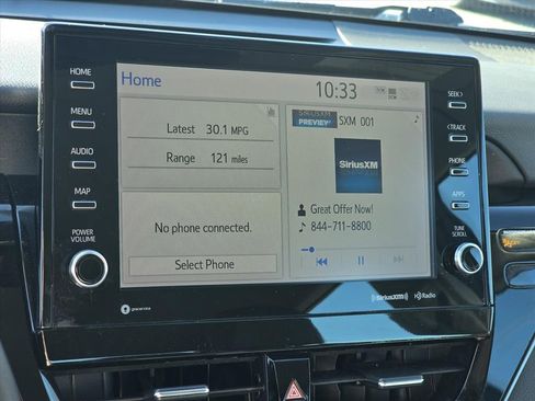 Used 2022 Toyota Camry XLE image 21