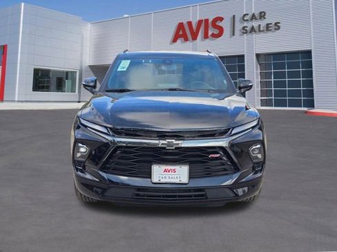 Used 2025 Chevrolet Blazer RS FWD image 2