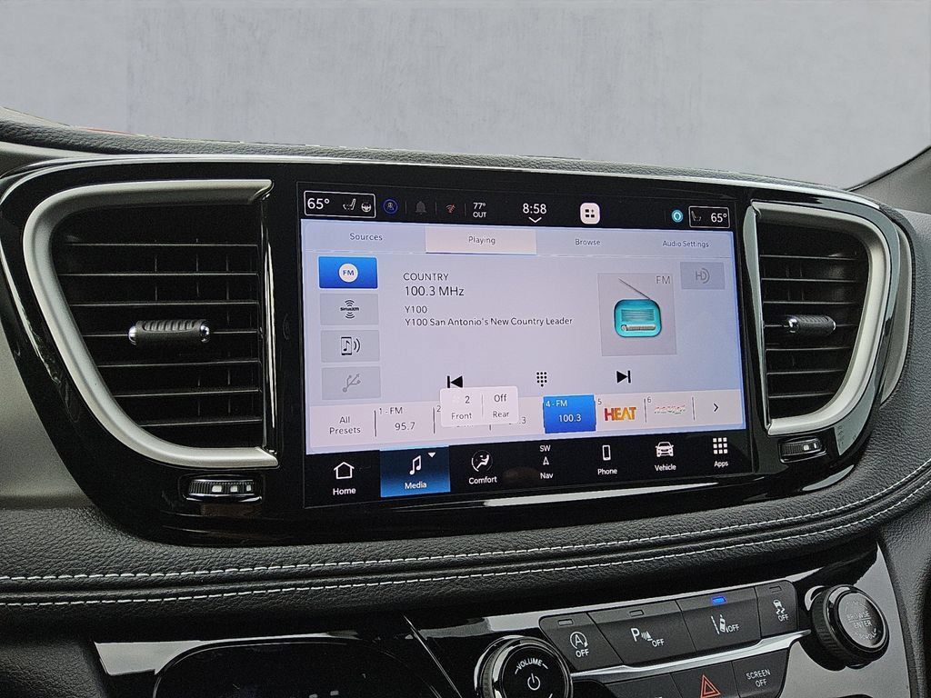 New 2027 Chrysler Pacifica Select w/ Family Tech Group FWD image 19