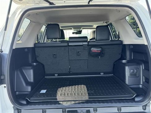Used 2023 Toyota 4Runner SR5 Premium image 10