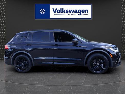 Certified 2023 Volkswagen Tiguan SE R-Line FWD image 9