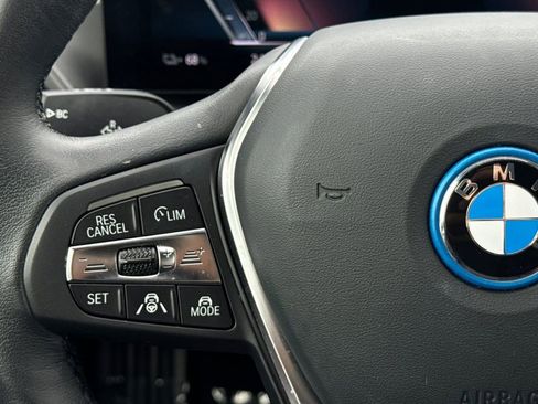 Used 2023 BMW i4 eDrive35 RWD image 27