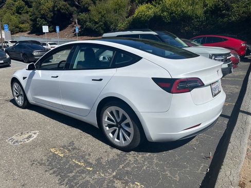 Used 2022 Tesla Model 3 Long Range AWD/4WD image 4