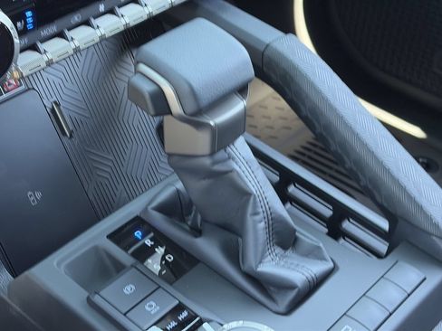New 2026 Toyota 4Runner Limited AWD/4WD image 12