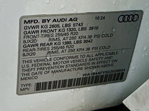 Used 2025 Audi SQ5 Premium Plus w/ Premium Plus Package AWD/4WD image 37