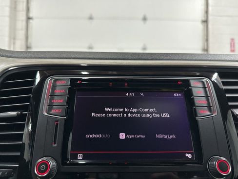 Used 2018 Volkswagen Beetle 2.0T Coast w/ Coast Lighting Package FWD image 30