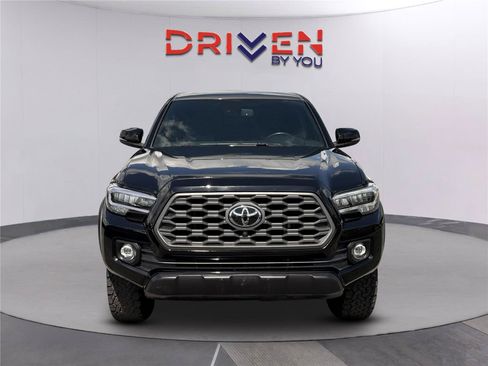 Used 2023 Toyota Tacoma TRD Off-Road w/ Advanced Technology Package AWD/4WD image 9
