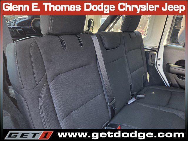 Certified 2022 Jeep Wrangler Unlimited Sport AWD/4WD image 28