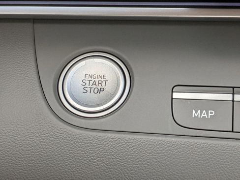 New 2025 Hyundai Elantra Sport image 28