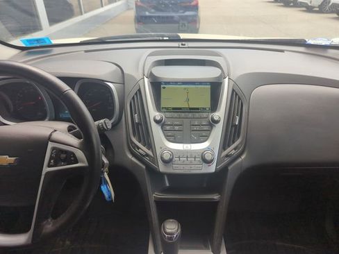 Used 2017 Chevrolet Equinox Premier w/ Enhanced Convenience Package AWD/4WD image 24
