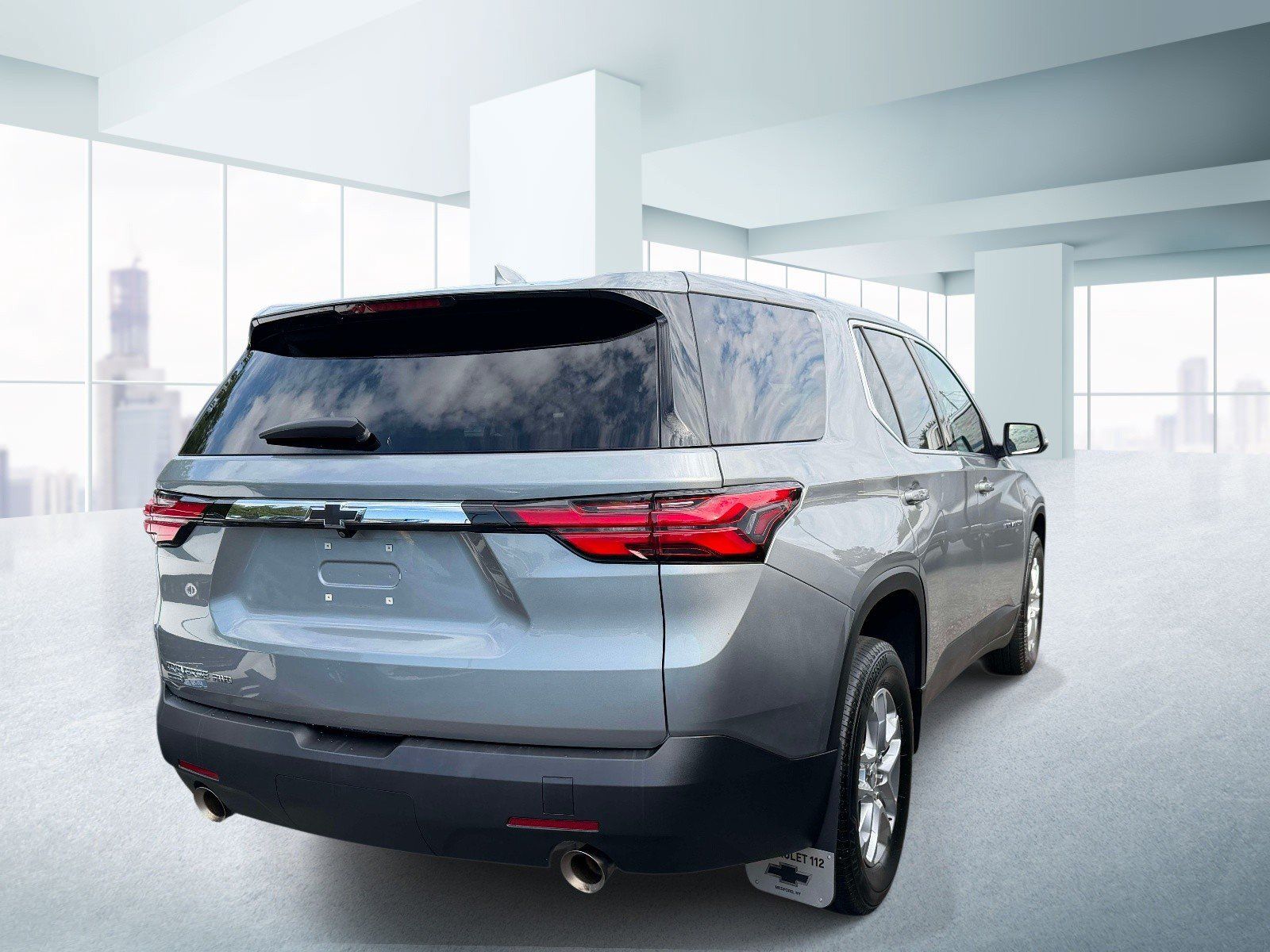 Used 2024 Chevrolet Traverse LS w/ Safety Package AWD/4WD image 4