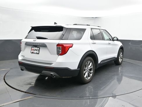 Used 2023 Ford Explorer Limited image 12