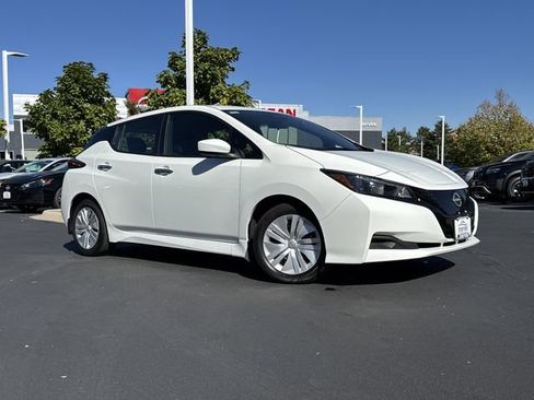 Certified 2024 Nissan Leaf S image 1