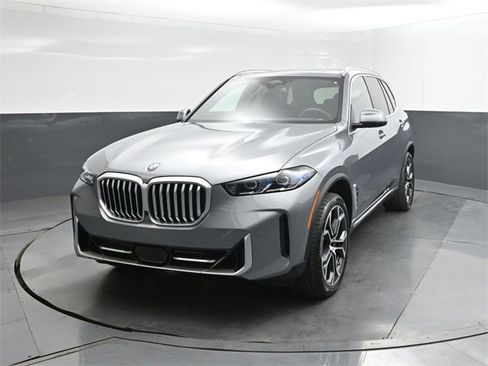 New 2026 BMW X5 sDrive40i w/ Climate Comfort Package image 30