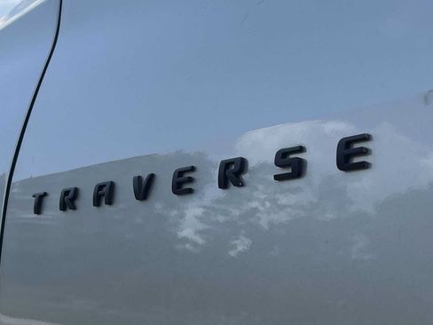 Used 2019 Chevrolet Traverse LT w/ LT Premium Package AWD/4WD image 25