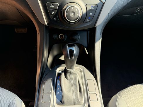 Used 2018 Hyundai Santa Fe Sport image 25