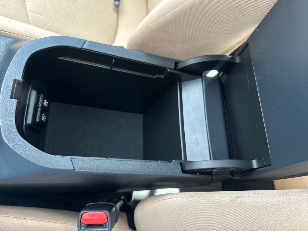 Certified 2020 Toyota RAV4 XLE w/ Convenience Package AWD/4WD image 28