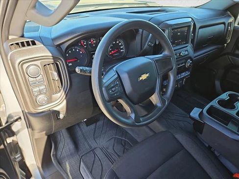 Used 2024 Chevrolet Silverado 2500 Custom w/ Custom Value Package image 10
