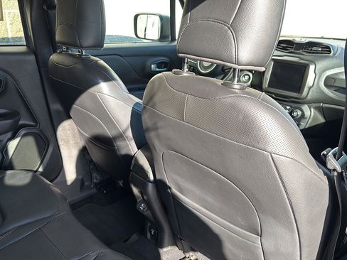 Used 2021 Jeep Renegade Limited image 23