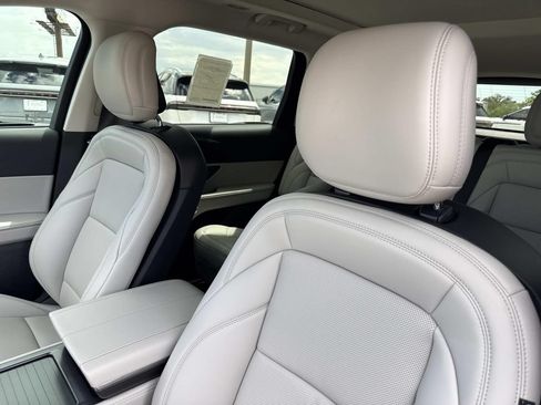 New 2026 Lincoln Nautilus Premier w/ Equipment Group 102A AWD/4WD image 21