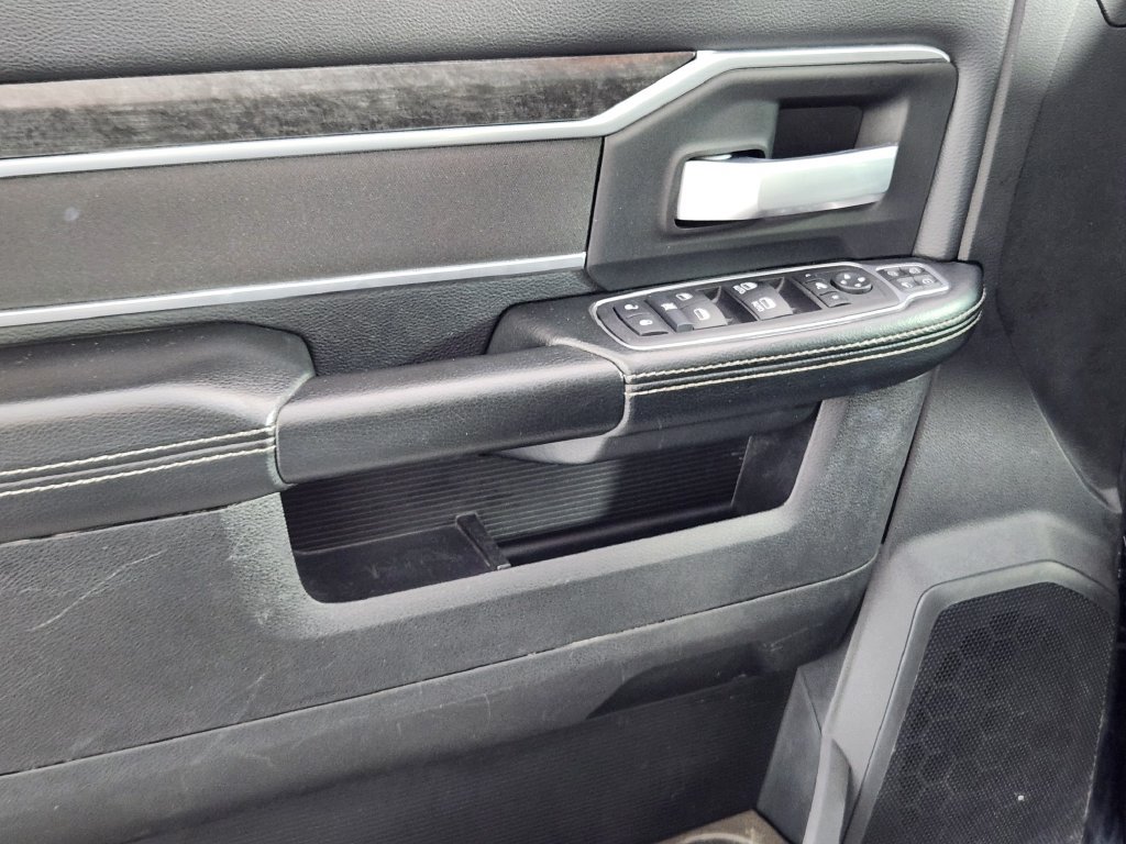 Used 2024 RAM 2500 Big Horn AWD/4WD image 16