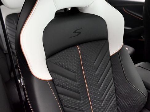 New 2026 Aston Martin DBX S AWD/4WD image 18