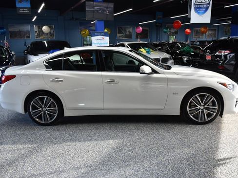 Used 2017 INFINITI Q50 Sport AWD/4WD image 2