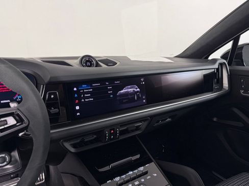 Certified 2026 Porsche Cayenne S AWD/4WD image 24