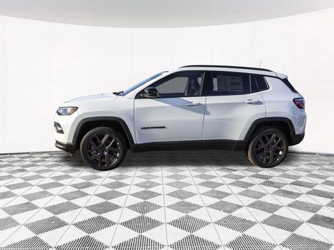 New 2026 Jeep Compass Latitude image 5