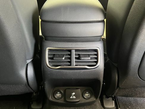 Used 2022 Hyundai Santa Fe Calligraphy FWD image 9