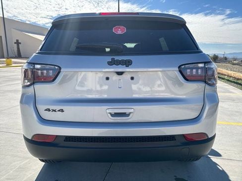 New 2026 Jeep Compass Latitude image 4