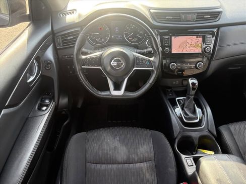 Used 2019 Nissan Rogue SV w/ Premium Package image 21