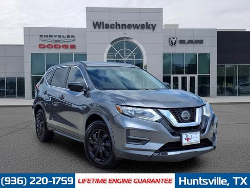 Used 2018 Nissan Rogue S FWD image 1